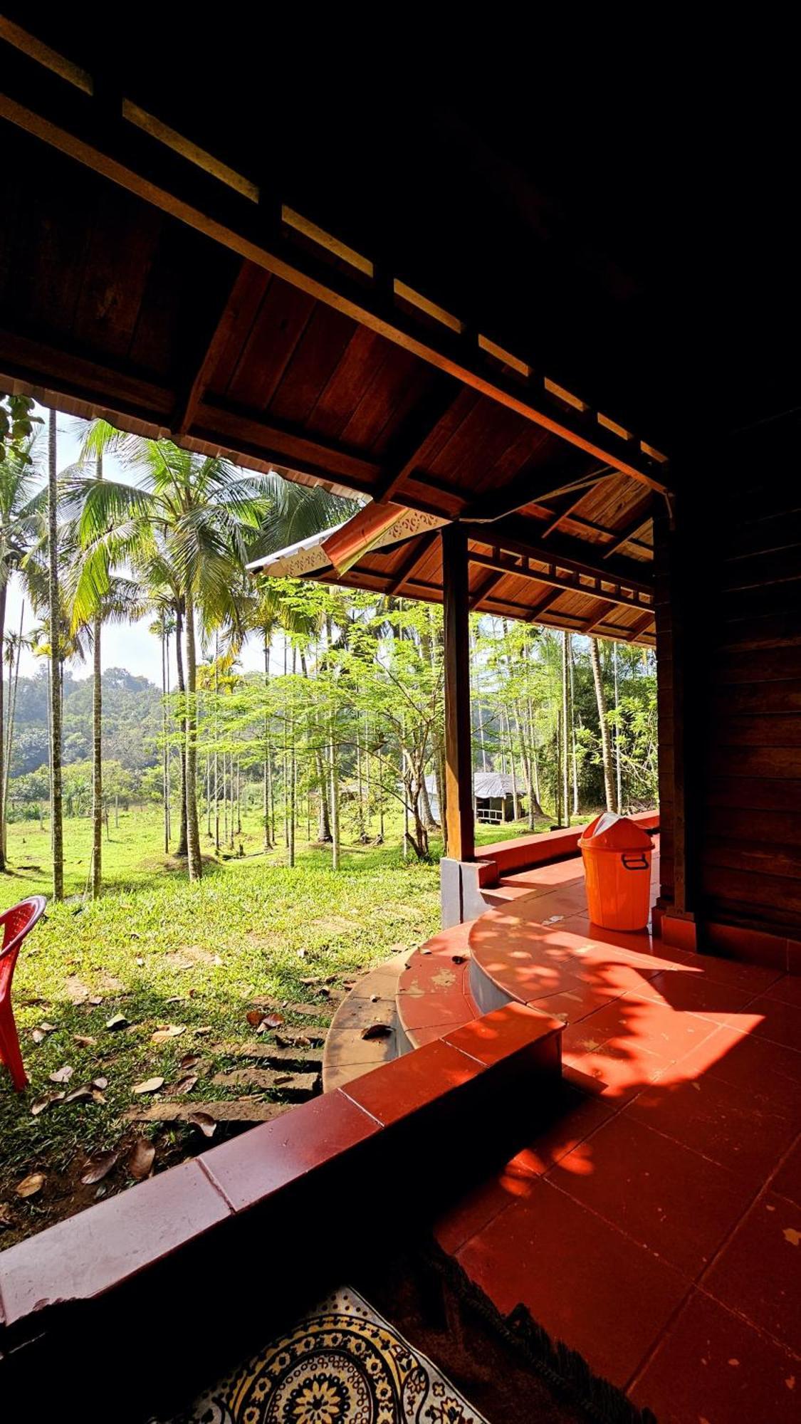 Royal Wooden Villa Манантавади Экстерьер фото